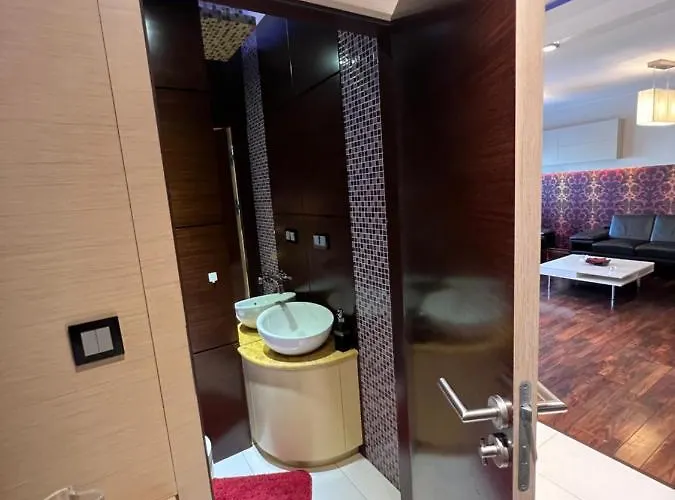 Lux Flat Easy To Reach Centrum *