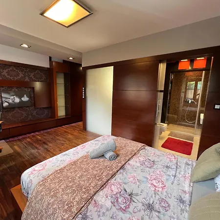 Lux Flat Easy To Reach Centrum *