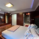 Lux Flat Easy To Reach Centrum